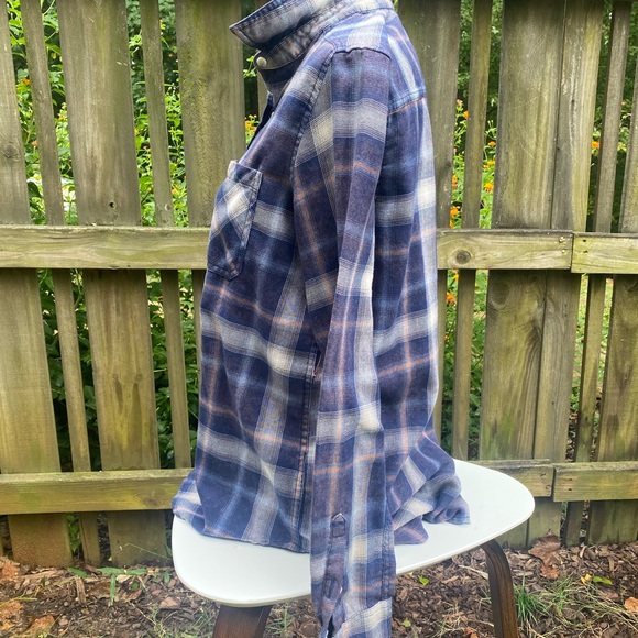 MOSSIMO BOYFRIEND FLANNEL SHIRT | NAVY & WHITE | FADED GRUNGE STYLE BUTTON-UP - Picture 6 of 8